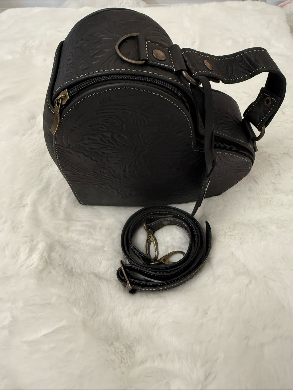 Piel Fina Valentina Heart Crossbody Bag Black Embossed Leather Western Boho